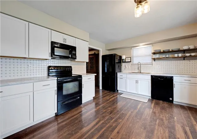 Photo 3 of Single family home for sale at 16010 Harris Ave, Belton, MO 64012 | MLS# 2645188 | Listing updated on 2026-10-03