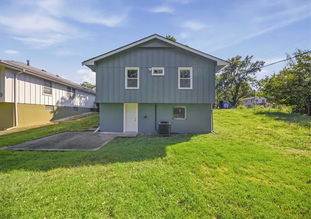 Photo 16 of Sale Pending at 1704 E 79th Street, Kansas City, MO 64131 | MLS# 2645190 | Listing updated on 2026-10-07