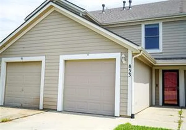 Photo 2 of Townhouse for sale at 853 E 167th Court, Gardner, KS 66030 | MLS# 2645194 | Listing updated on 2026-10-03