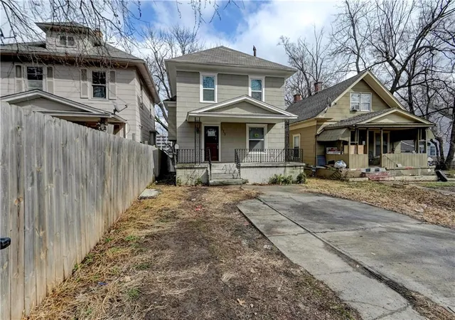 Photo 2 of Single family home for sale at 113 N White Ave, Kansas City, MO 64123 | MLS# 2645195 | Listing updated on 2026-10-02