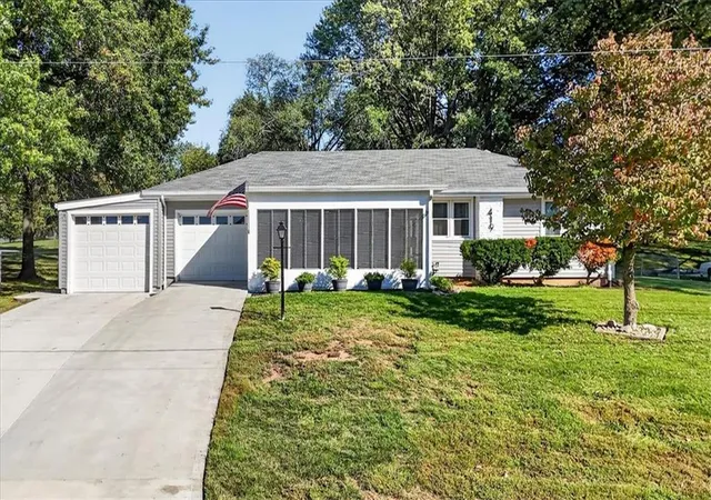 Photo 1 of Single family home for sale at 419 Dickinson Rd, Independence, MO 64050 | MLS# 2645198 | Listing updated on 2026-10-08