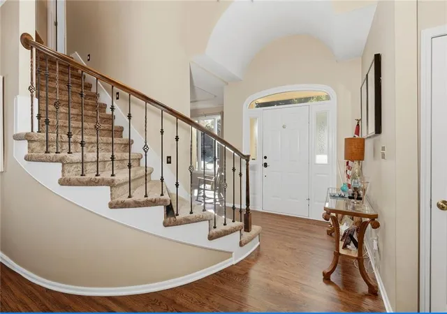 Photo 4 of Single family home for sale at 607 NW Brookhaven Dr, Lees Summit, MO 64081 | MLS# 2645200 | Listing updated on 2026-10-09