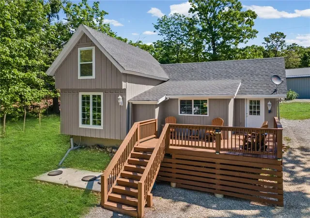 Photo 2 of Single family home for sale at 10057 Otter Rd, Clinton, MO 64735 | MLS# 2645202 | Listing updated on 2026-10-02