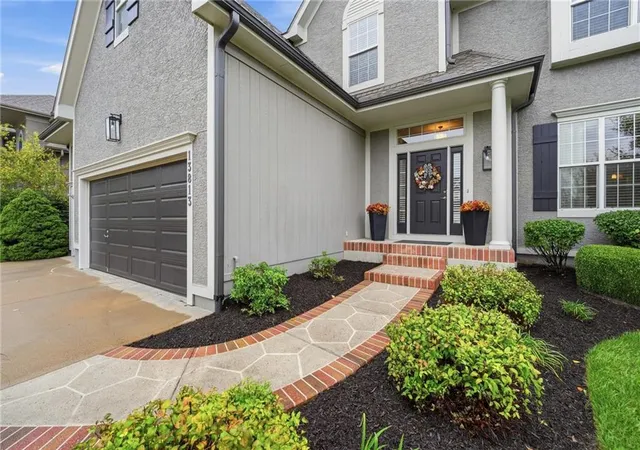 Photo 4 of Single family home for sale at 13813 Richards St, Overland Park, KS 66221 | MLS# 2645209 | Listing updated on 2026-10-05