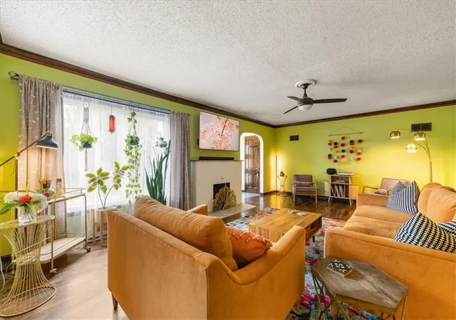 Photo 4 of Sale Pending at 3137 N 54 Street, Kansas City, KS 66104 | MLS# 2645229 | Listing updated on 2026-10-08