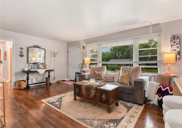 Photo 3 of Sale Pending at 5329 N Michigan Ave, Kansas City, MO 64118 | MLS# 2645247 | Listing updated on 2026-10-18