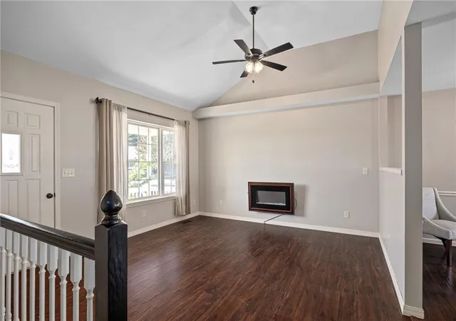 Photo 3 of Single family home for sale at 714 Harris Ln, Cameron, MO 64429 | MLS# 2645258 | Listing updated on 2026-10-15