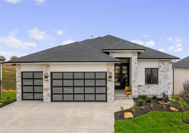 Photo 1 of Sale Pending at 9451 Wild Rose Ln, Lenexa, KS 66227 | MLS# 2645260 | Listing updated on 2026-10-06