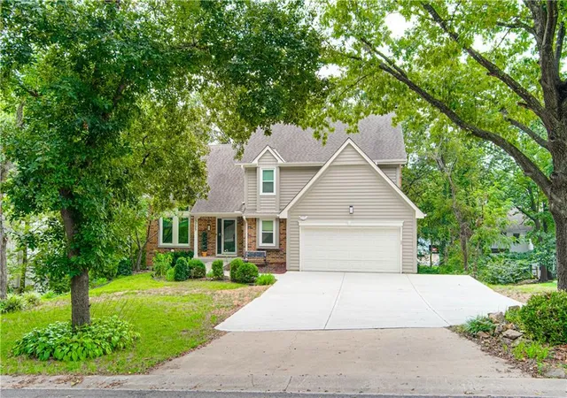 Single family home for sale at 13723 W 75th Place, Shawnee, KS 66216 | MLS# 2645265