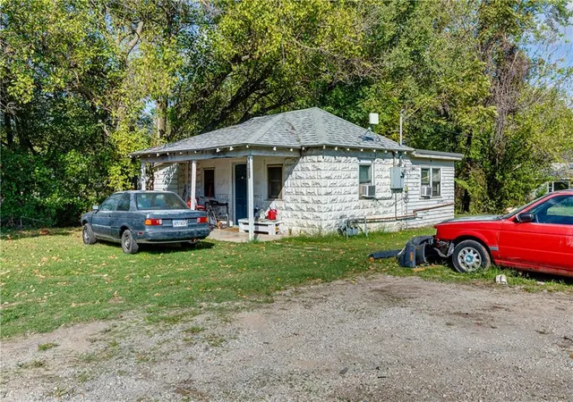 Photo 2 of Single family home for sale at 1909 & 1911 Front St, Galena, KS 66739 | MLS# 2645268 | Listing updated on 2026-10-14