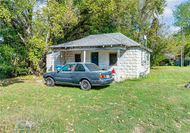 Photo 3 of Single family home for sale at 1909 & 1911 Front St, Galena, KS 66739 | MLS# 2645268 | Listing updated on 2026-10-14