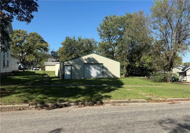 Single family home for sale at 112 S Margrave St, Fort Scott, KS 66701 | MLS# 2645275