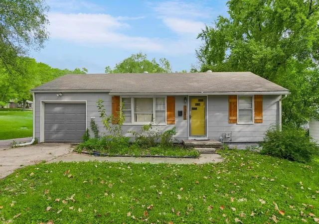 Photo 1 of Single family home for sale at 11604 E 55th Street, Raytown, MO 64133 | MLS# 2645288 | Listing updated on 2026-10-06