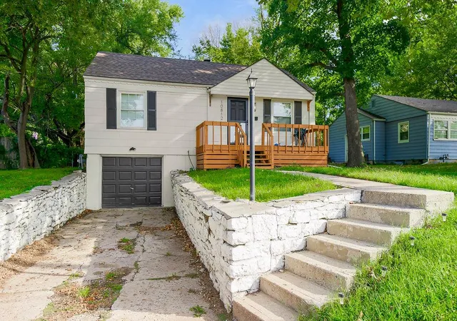 Photo 2 of Single family home for sale at 10812 E 59th Street, Raytown, MO 64133 | MLS# 2645293 | Listing updated on 2026-10-05
