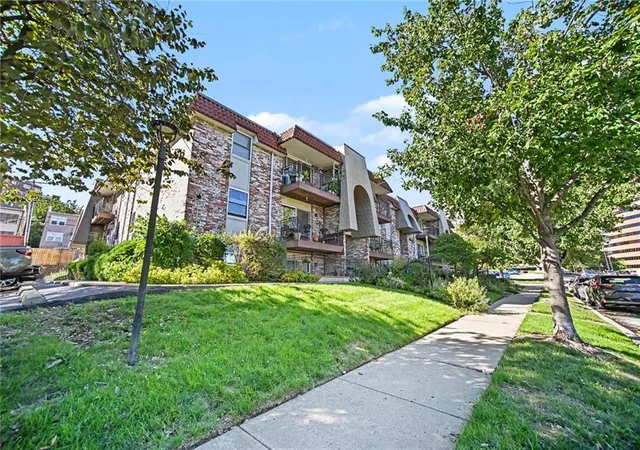 Photo 2 of Condo for sale at 5004 Baltimore Ave #103, Kansas City, MO 64112 | MLS# 2645309 | Listing updated on 2026-10-09