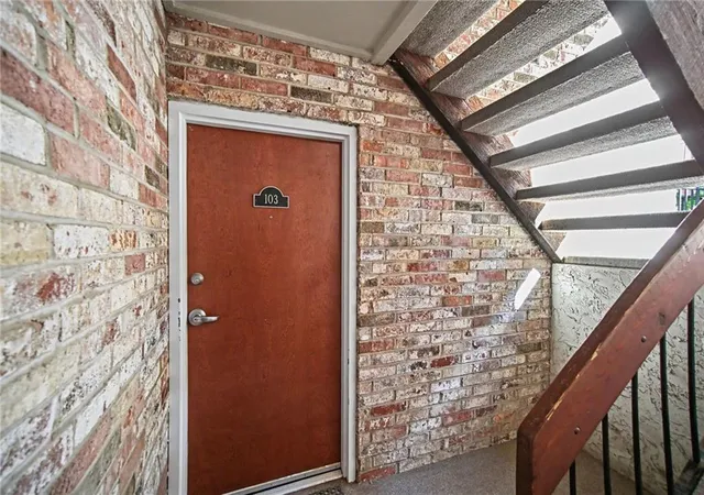 Photo 3 of Condo for sale at 5004 Baltimore Ave #103, Kansas City, MO 64112 | MLS# 2645309 | Listing updated on 2026-10-09