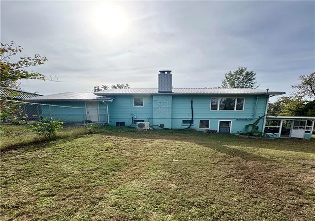 Photo 1 of Single family home for sale at 260 Cedar St, Osceola, MO 64776 | MLS# 2645313 | Listing updated on 2026-10-29
