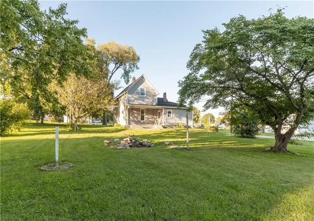 Photo 30 of Single family home for sale at 202 W Chestnut St, Savannah, MO 64485 | MLS# 2645314 | Listing updated on 2026-10-09