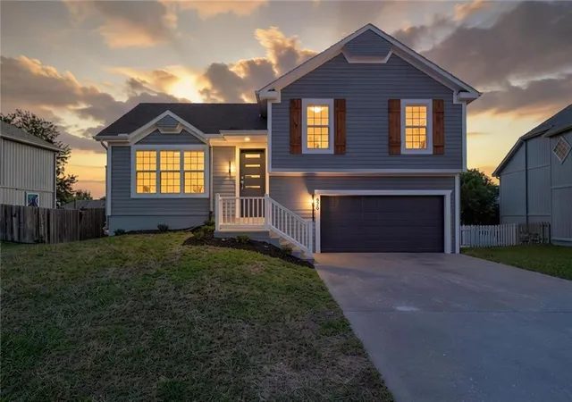 Photo 1 of Single family home for sale at 626 S Walnut St, Gardner, KS 66030 | MLS# 2645318 | Listing updated on 2026-10-03