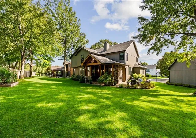 Photo 3 of Single family home for sale at 9110 W 129th Street, Overland Park, KS 66213 | MLS# 2645330 | Listing updated on 2026-10-22