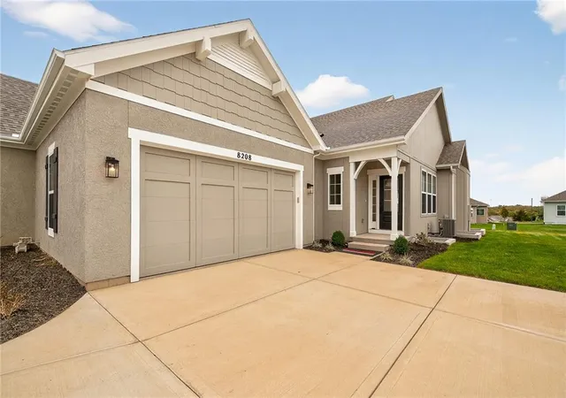 Photo 1 of Sale Pending at 8286 Brockway St, Lenexa, KS 66220 | MLS# 2645334 | Listing updated on 2026-10-06