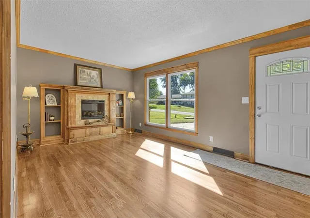 Photo 3 of Single family home for sale at 112 W 8th Street, Kearney, MO 64060 | MLS# 2645336 | Listing updated on 2026-10-08