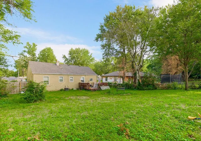 Photo 4 of Single family home for sale at 8805 E 73rd Street, Raytown, MO 64133 | MLS# 2645343 | Listing updated on 2026-10-05