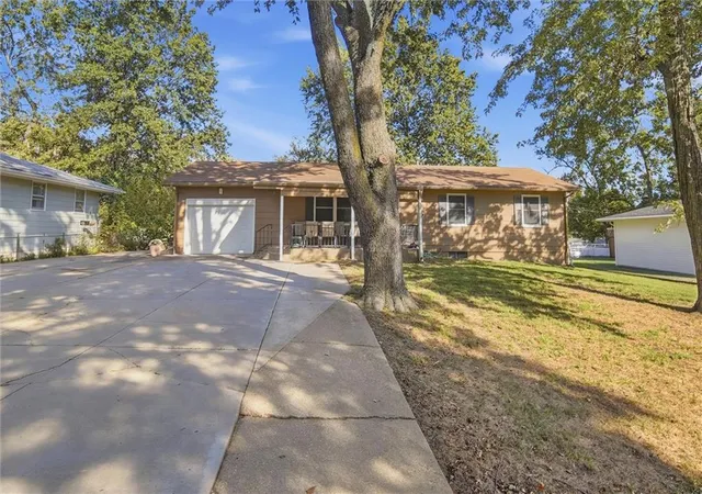 Photo 1 of Single family home for sale at 3112 Wisconsin Ave, Topeka, KS 66605 | MLS# 2645346 | Listing updated on 2026-10-03