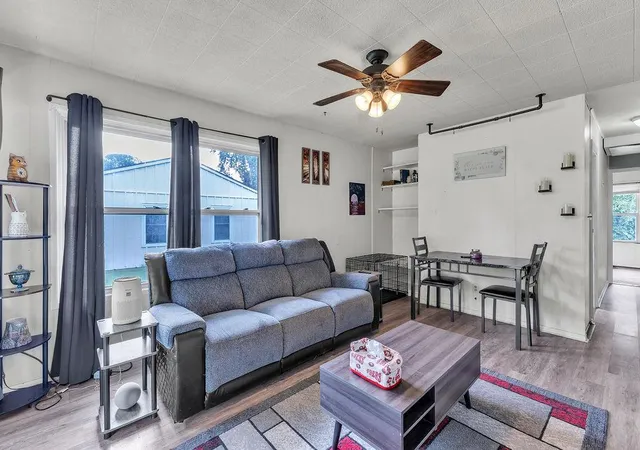 Photo 3 of Single family home for sale at 4904 Shawnee Rd, Saint Joseph, MO 64503 | MLS# 2645348 | Listing updated on 2026-10-08
