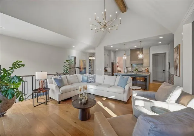 Photo 3 of Sale Pending at 10401 W 151 Place, Overland Park, KS 66221 | MLS# 2645353 | Listing updated on 2026-10-13