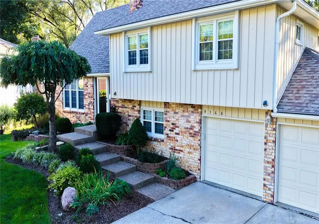 Photo 3 of Single family home for sale at 9146 Antioch Rd, Overland Park, KS 66212 | MLS# 2645356 | Listing updated on 2026-10-09