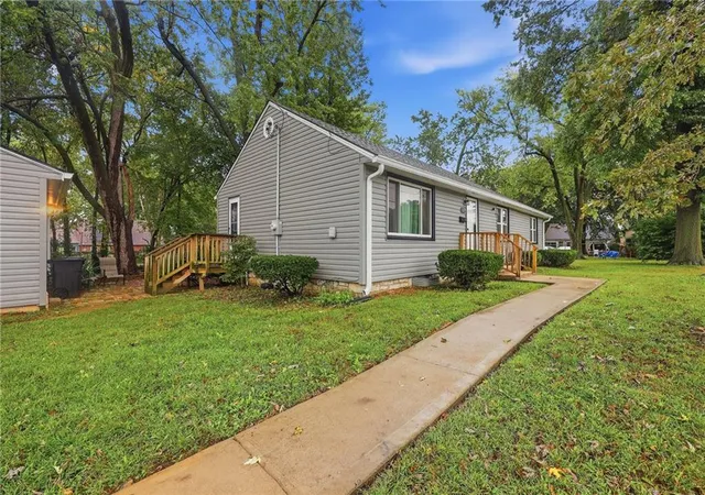 Photo 3 of Single family home for sale at 5807 Quivira Rd, Shawnee, KS 66216 | MLS# 2645364 | Listing updated on 2026-10-03