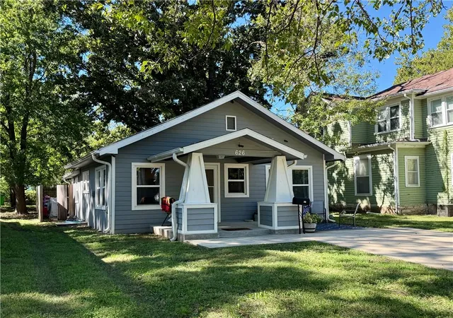 Photo 2 of Single family home for sale at 626 S Locust St, Ottawa, KS 66067 | MLS# 2645372 | Listing updated on 2026-10-08