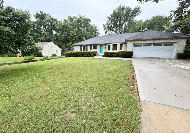 Photo 1 of Single family home for sale at 8842 Foster Ln, Overland Park, KS 66212 | MLS# 2645377 | Listing updated on 2026-10-09