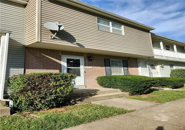 Photo 2 of Townhouse for sale at 6221 E 127th Street, Grandview, MO 64030 | MLS# 2645387 | Listing updated on 2026-10-06