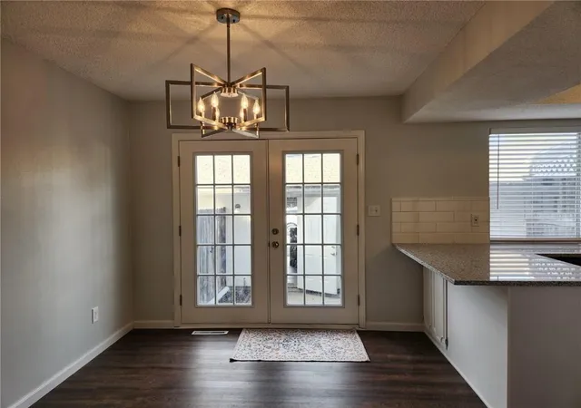 Photo 4 of Townhouse for sale at 6221 E 127th Street, Grandview, MO 64030 | MLS# 2645387 | Listing updated on 2026-10-06