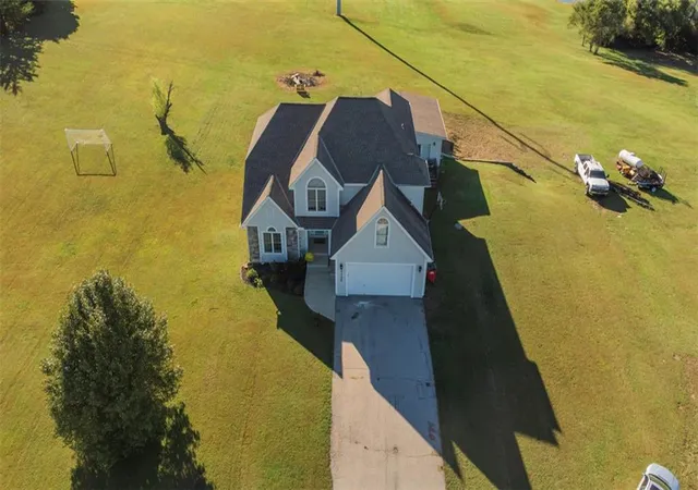 Photo 2 of Single family home for sale at 7725 Huckleberry Rd, Odessa, MO 64076 | MLS# 2645396 | Listing updated on 2026-10-04