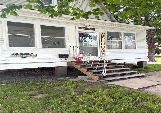 Photo 1 of Single family home for sale at 815 Jefferson St, Chillicothe, MO 64601 | MLS# 2645401 | Listing updated on 2026-10-06