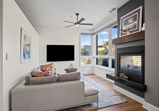 Photo 2 of Condo for sale at 4521 Wornall Rd #201, Kansas City, MO 64111 | MLS# 2645404 | Listing updated on 2026-10-07