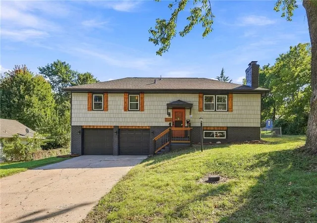 Photo 1 of Single family home for sale at 8915 E 57th Street, Raytown, MO 64133 | MLS# 2645405 | Listing updated on 2026-10-04