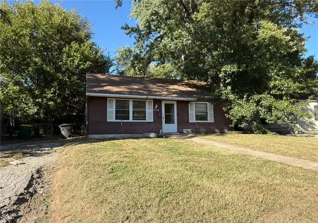 Photo 2 of Single family home for sale at 4738 Woodend Ave, Kansas City, KS 66106 | MLS# 2645406 | Listing updated on 2026-10-08
