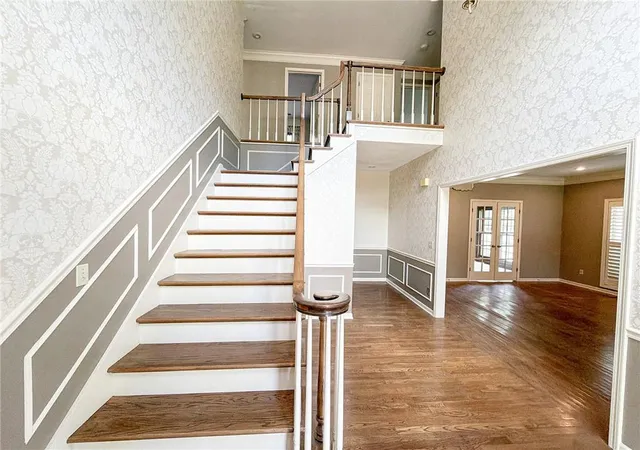Photo 1 of Single family home for sale at 6836 Glenwood St, Overland Park, KS 66204 | MLS# 2645413 | Listing updated on 2026-10-05