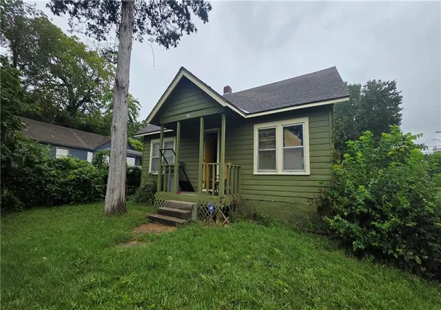 Photo 1 of Sale Pending at 8145 Holmes Rd, Kansas City, MO 64131 | MLS# 2645414 | Listing updated on 2026-10-07