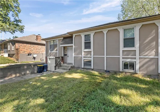 Photo 3 of Multi family home for sale at 11804 E 60th Street, Kansas City, MO 64133 | MLS# 2645418 | Listing updated on 2026-10-07