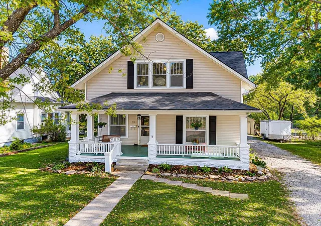 Single family home for sale at 416 South 1st St, Odessa, MO 64076 | MLS# 2645439