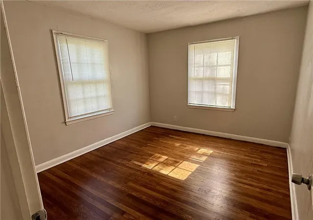 Photo 3 of Single family home for sale at 4324 Myrtle Ave, Kansas City, MO 64130 | MLS# 2645455 | Listing updated on 2026-10-04