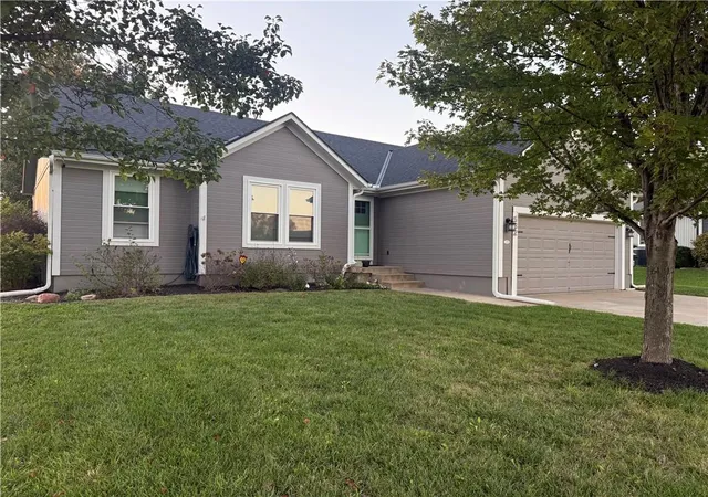 Photo 1 of Single family home for sale at 532 W Martin St, Edgerton, KS 66021 | MLS# 2645457 | Listing updated on 2026-10-06