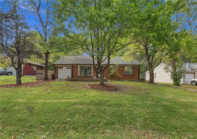 Single family home for sale at 6030 Larsen Ln, Shawnee, KS 66203 | MLS# 2645459