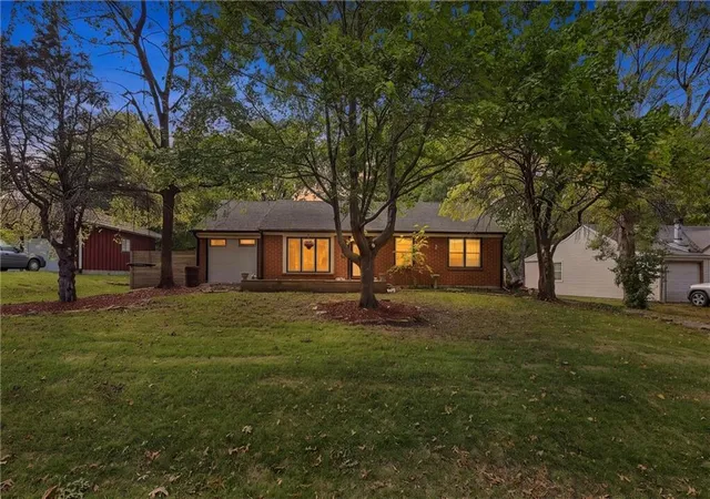 Photo 2 of Single family home for sale at 6030 Larsen Ln, Shawnee, KS 66203 | MLS# 2645459 | Listing updated on 2026-10-19