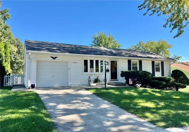 Photo 1 of Single family home for sale at 3913 S Spring St, Independence, MO 64055 | MLS# 2645460 | Listing updated on 2026-10-08